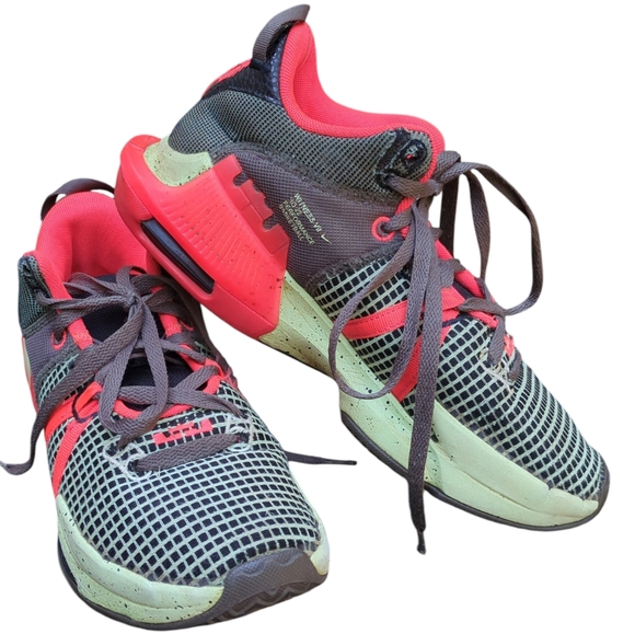 Nike LeBron Witness 7 VII Crimson Alligator Volt 2022, Basketball Sneaker Size 8 - Picture 2 of 13